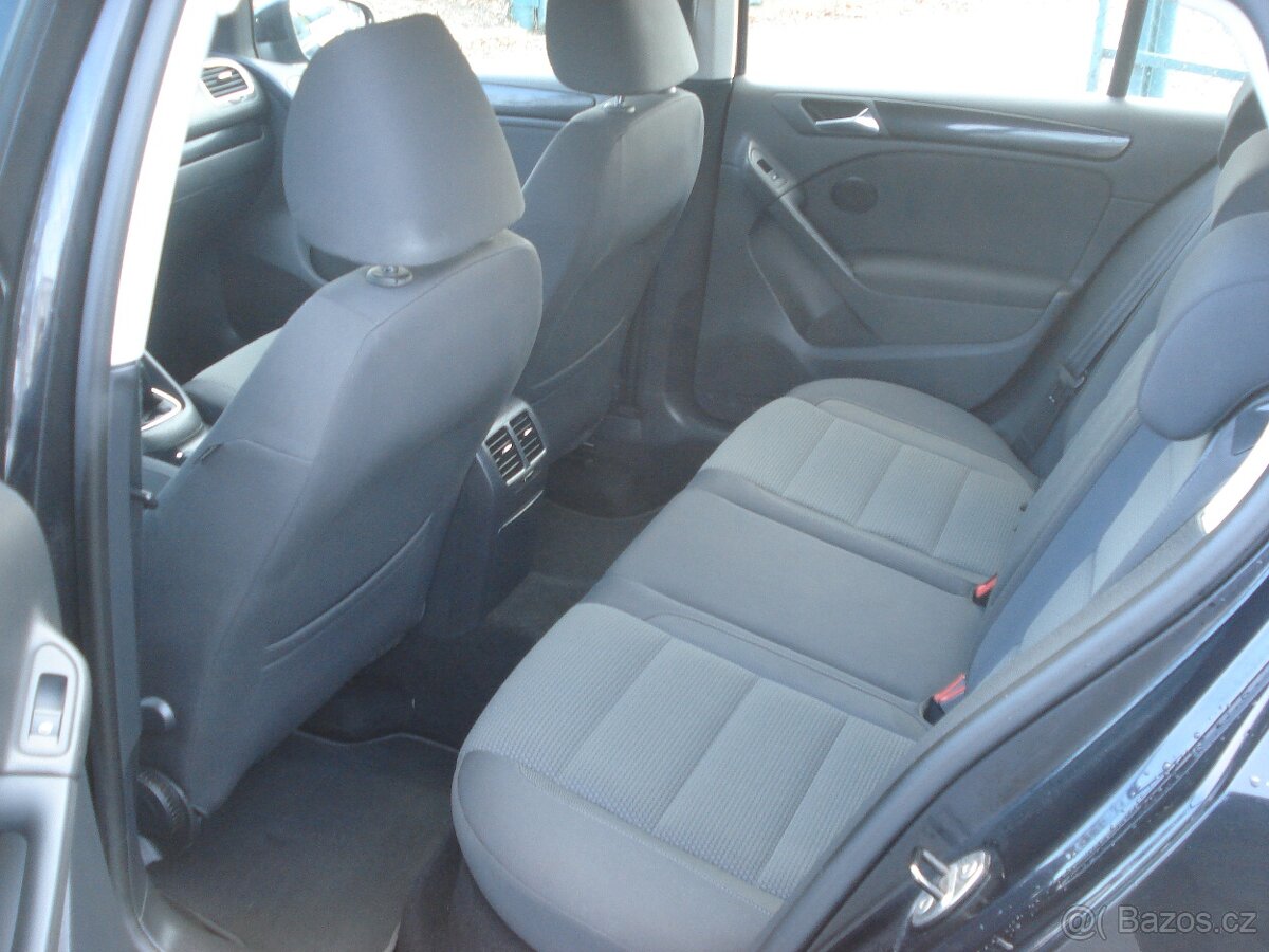 Volkswagen Golf 1.6 TDi TRENDLINE - 8