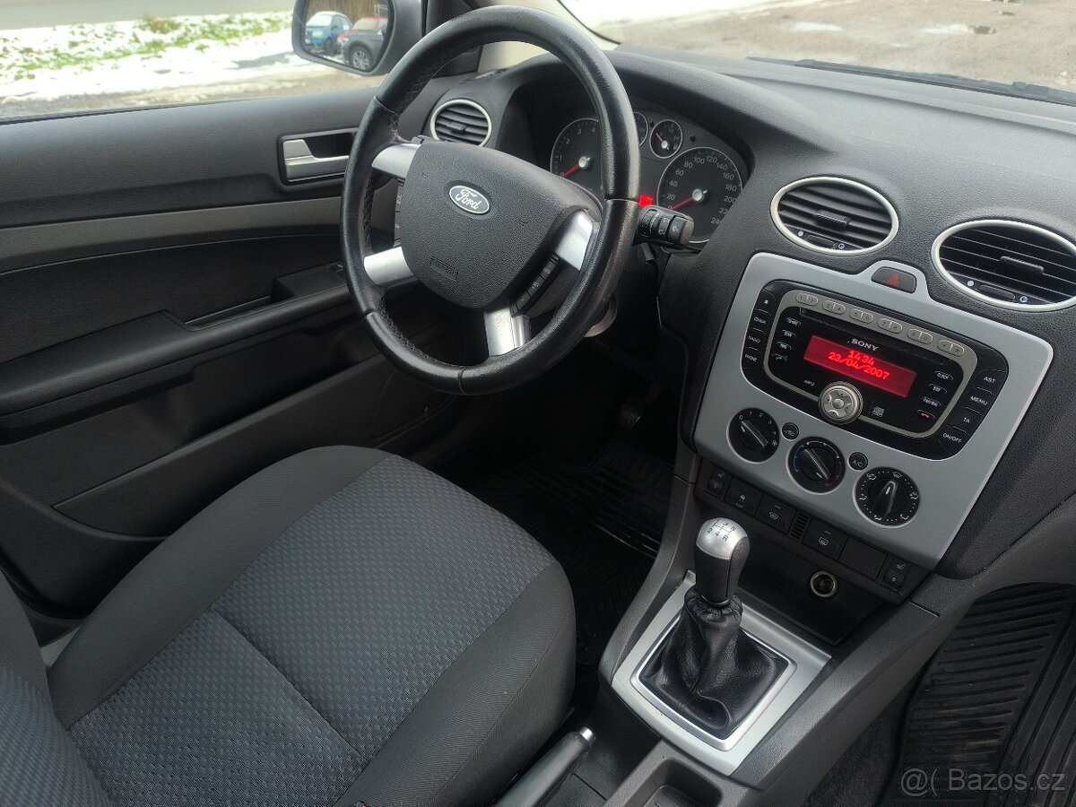 Ford Focus, BEZ KOROZE,VÝBAVA,150KM,SERVIS - 8