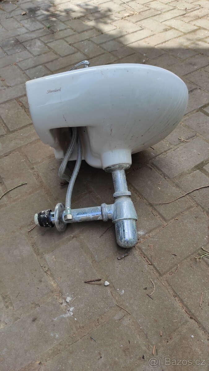 WC kombi + umyvadlo - 8