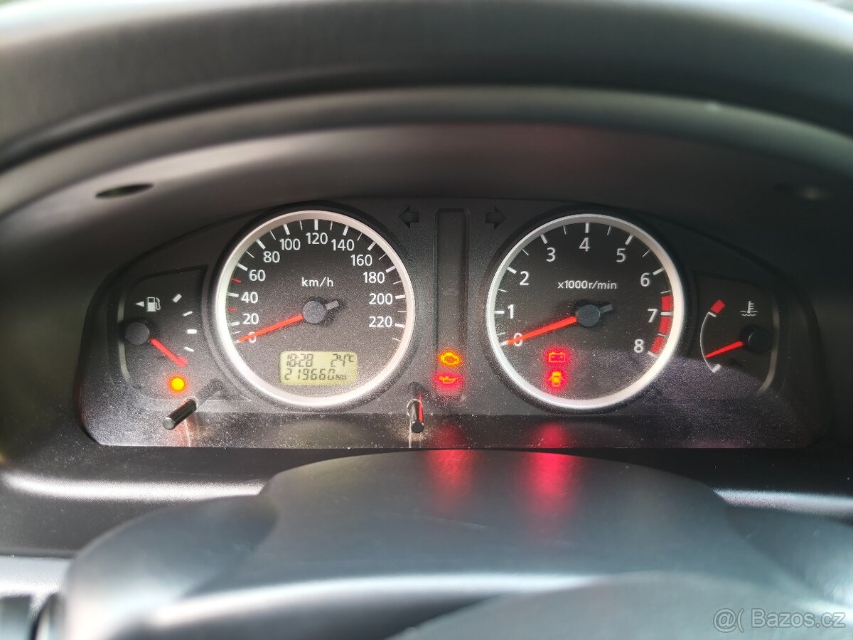 Nissan Almera 1.5 72 kw - 8