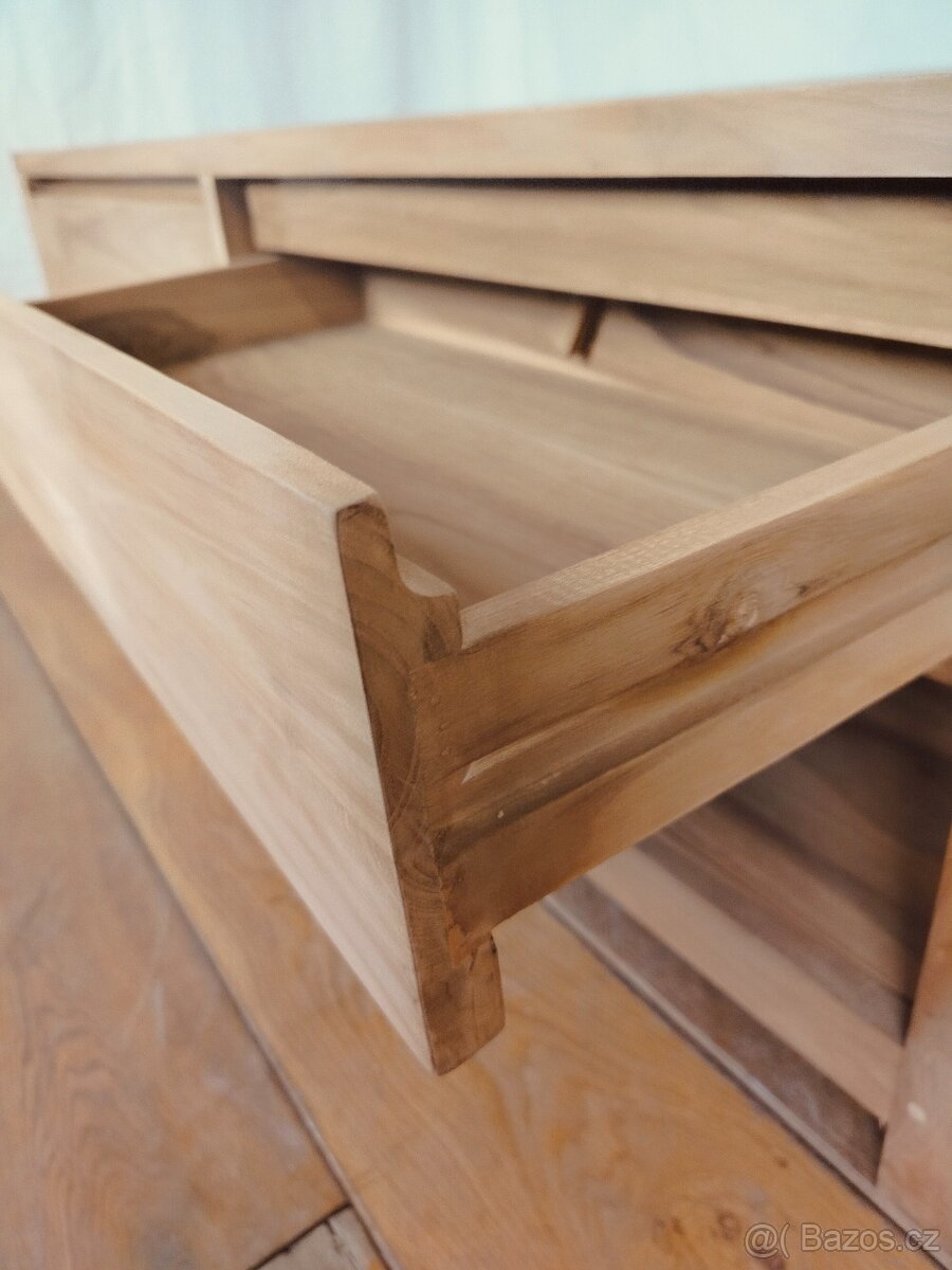 Masivní konferenční stolek - 4 šuplíky - 8