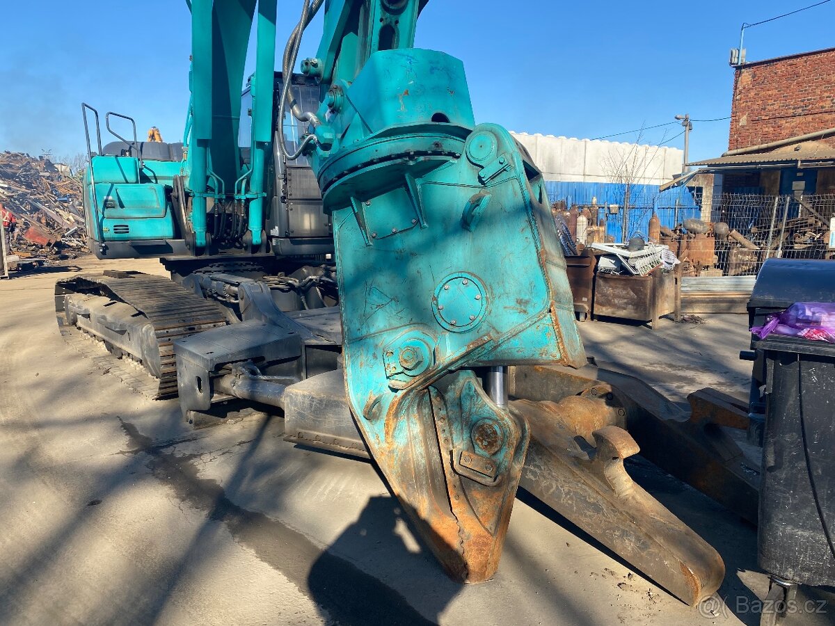 Prodam bagr Kobelko 30 t - 8