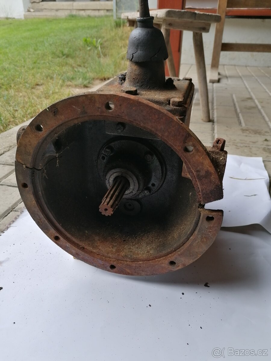 Díly veterán Praga - 8