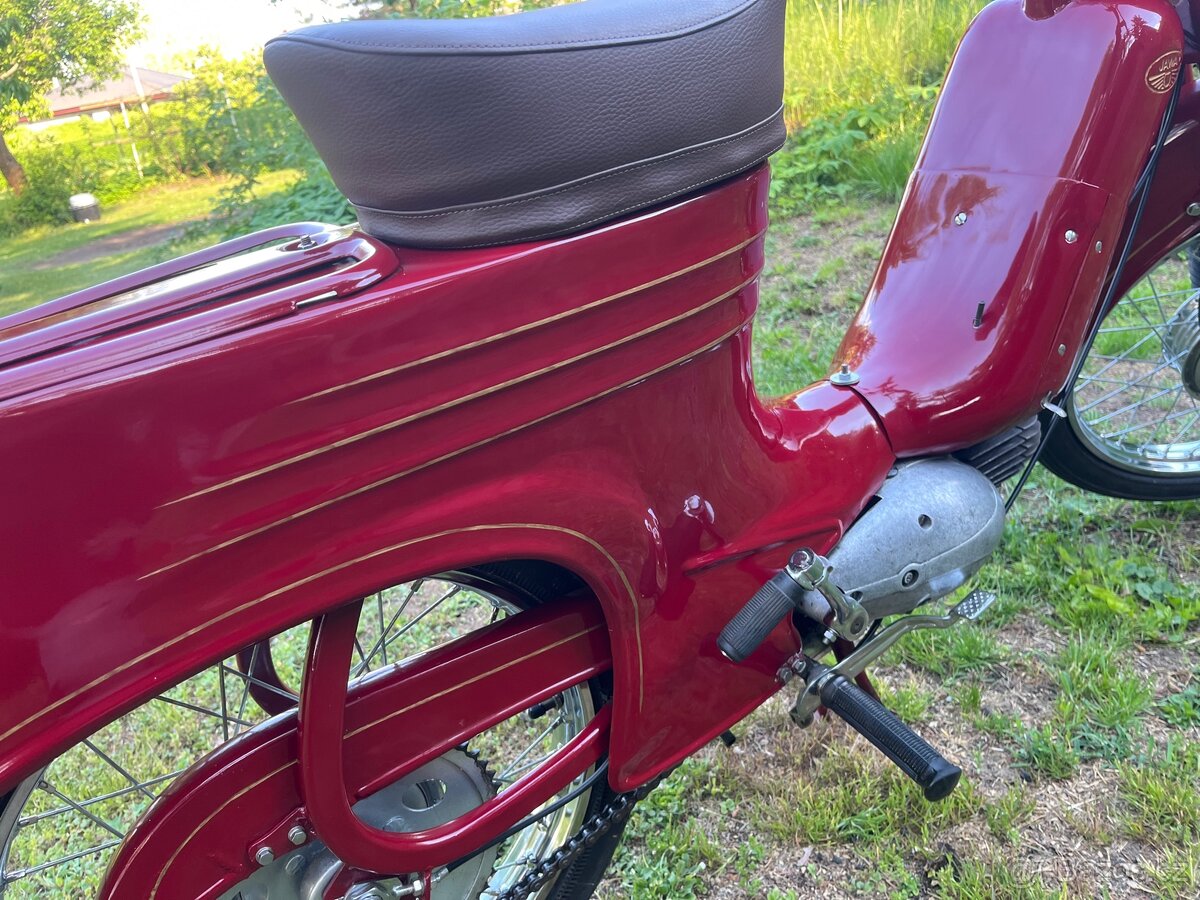 Jawa 555 s TP - 8