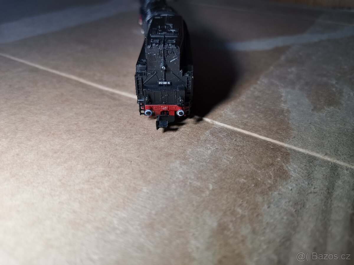 Vláčky N - Lokomotiva s tendrem - 8