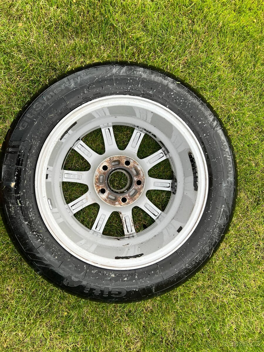 Prodám 4ks lité kola 15" značky RONAL - 8