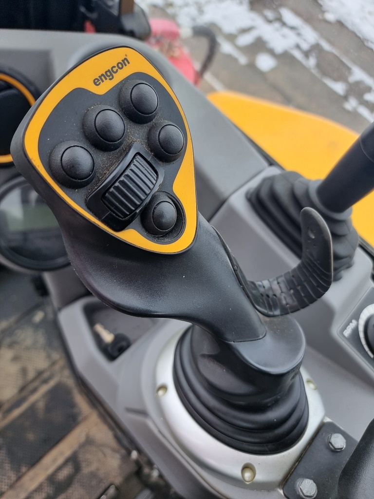 JCB 35Z s naklápěcím rotátorem Engcon, centr.mazání, A/C - 8