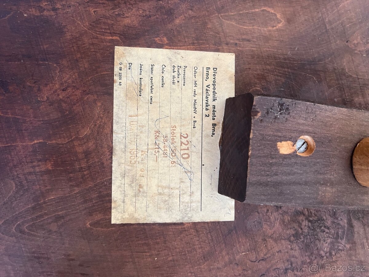 Konferenční stolek „trsátko“ - 8