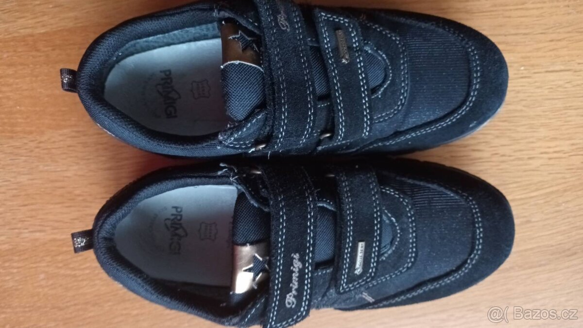 Černé tenisky Primigi s goretexem, vel. 37 - 8