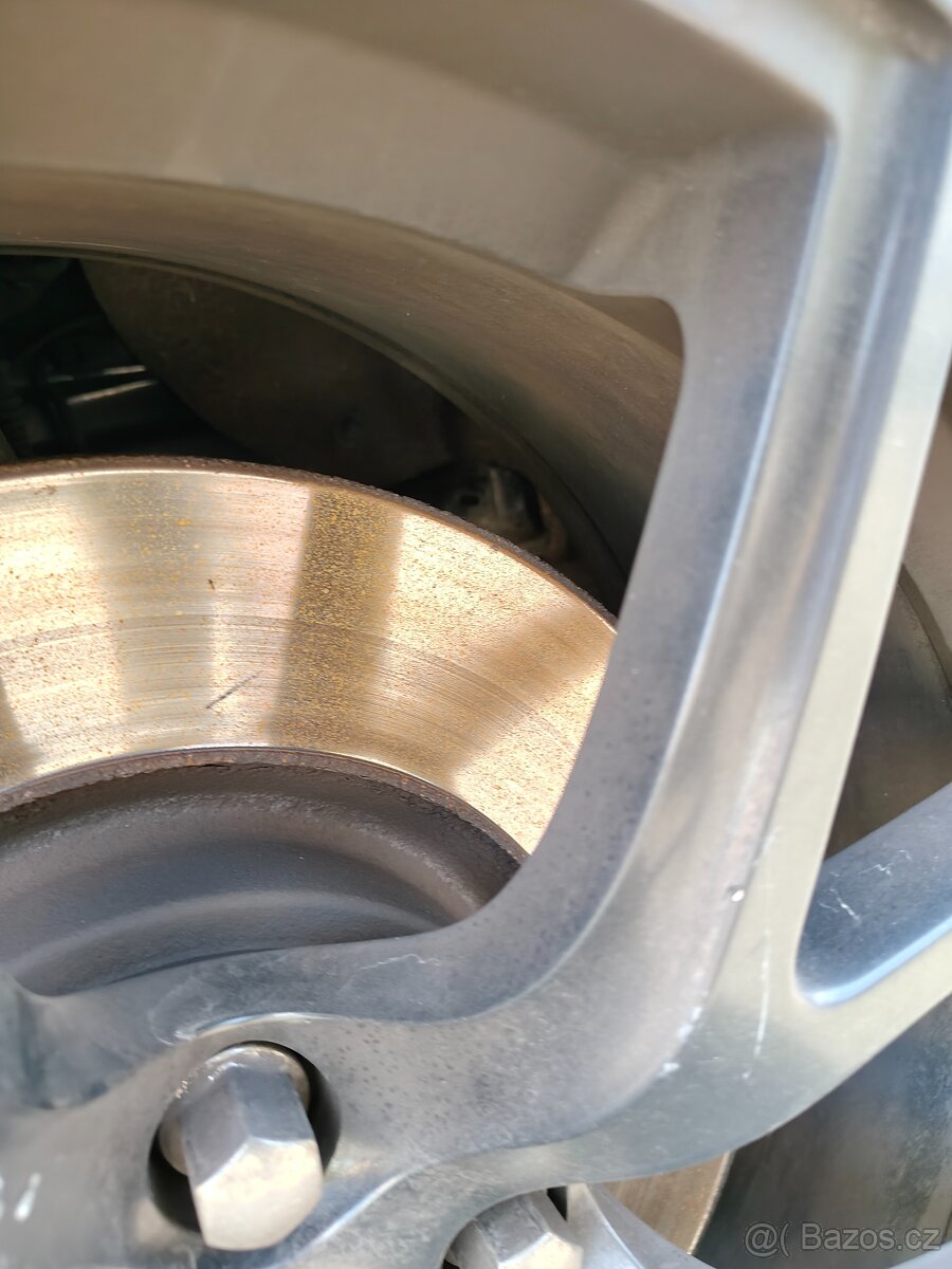 Jeep grand Cherokee 6.4 SRT - 8