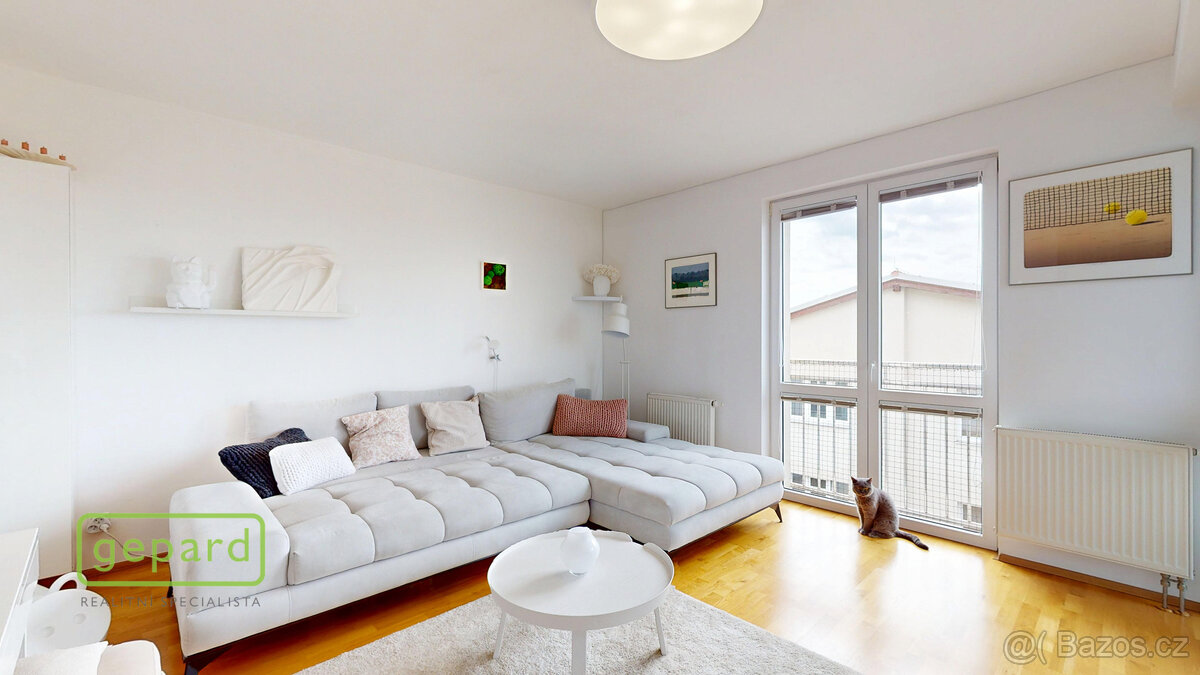 Krásné 2+kk 69,31 m2 v domě z roku 2012, lodžie, garáž, skle - 8