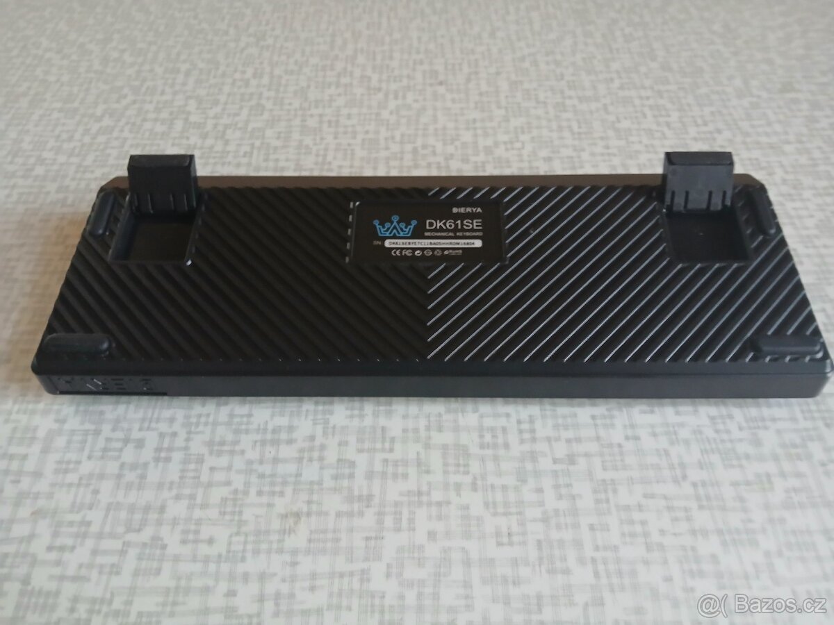 Prodám herní klávesnici DIERYA DK61SE - 8