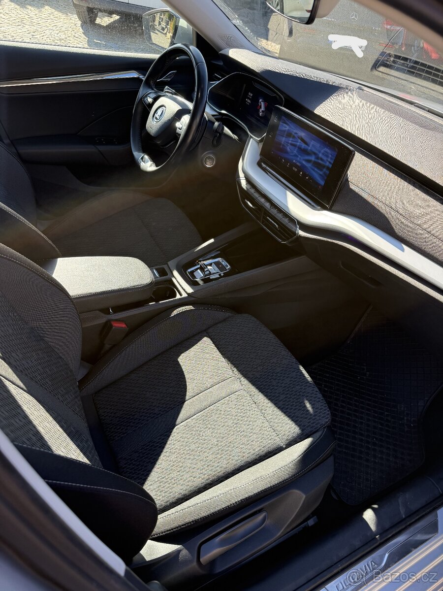 Škoda Octavia IV 5 dv. kombi 2.0 TDI 85kW DSG Style Combi - 8