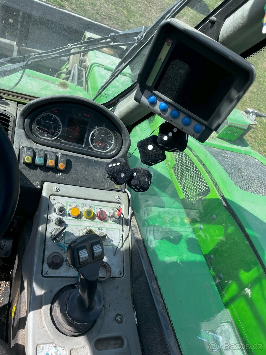 Teleskopický manipulátor MERLO P34.7 - 8