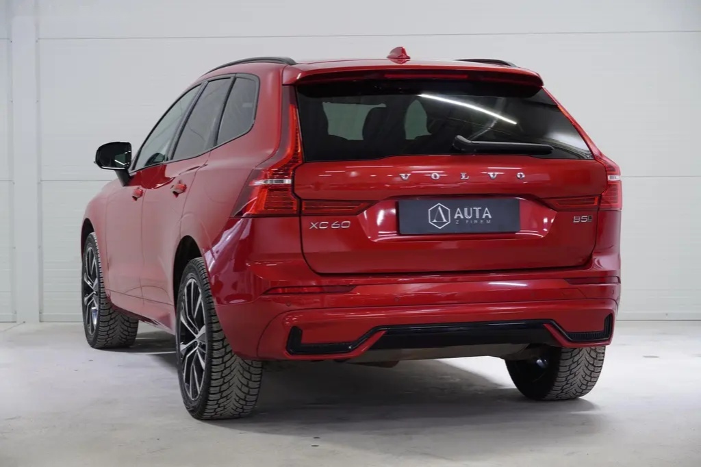 Volvo XC60, B5 AWD Plus Dark,ČR, DPH, - 8