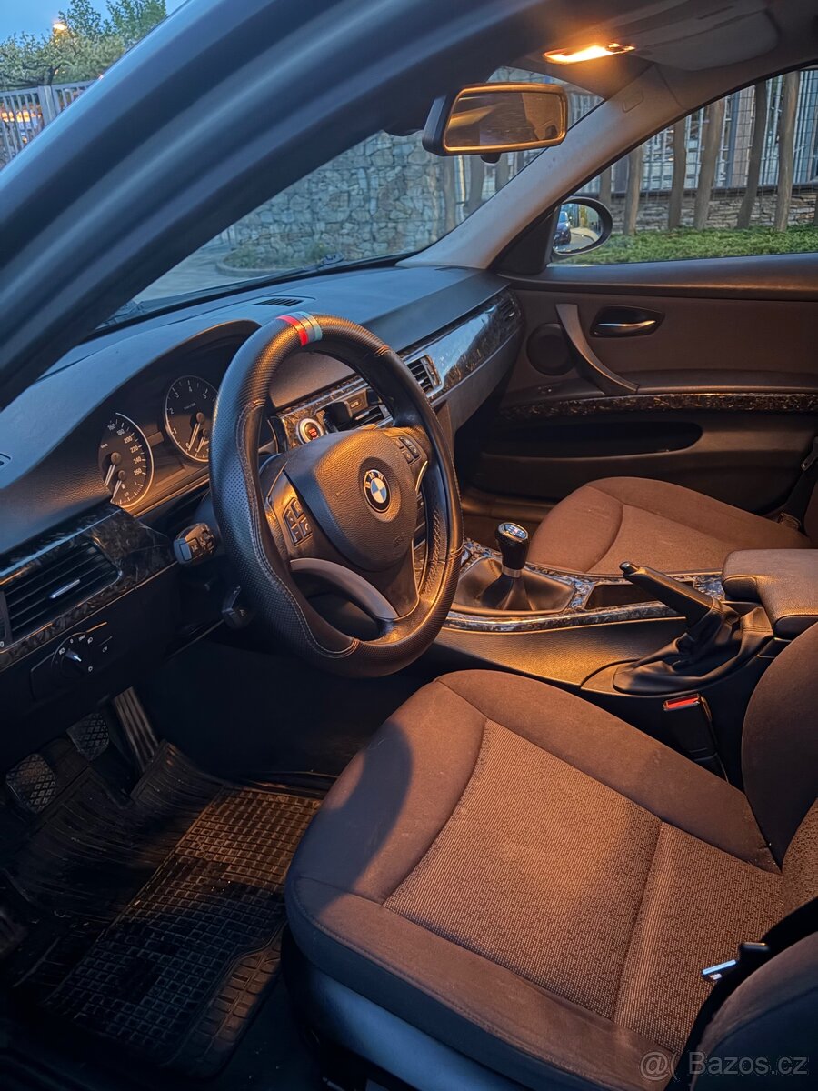 BMW e91 2006 N46b20b - 8