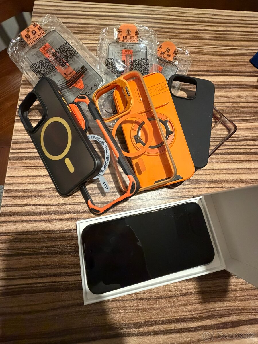 iPhone 15 Pro 256 GB Black Titanium - 8