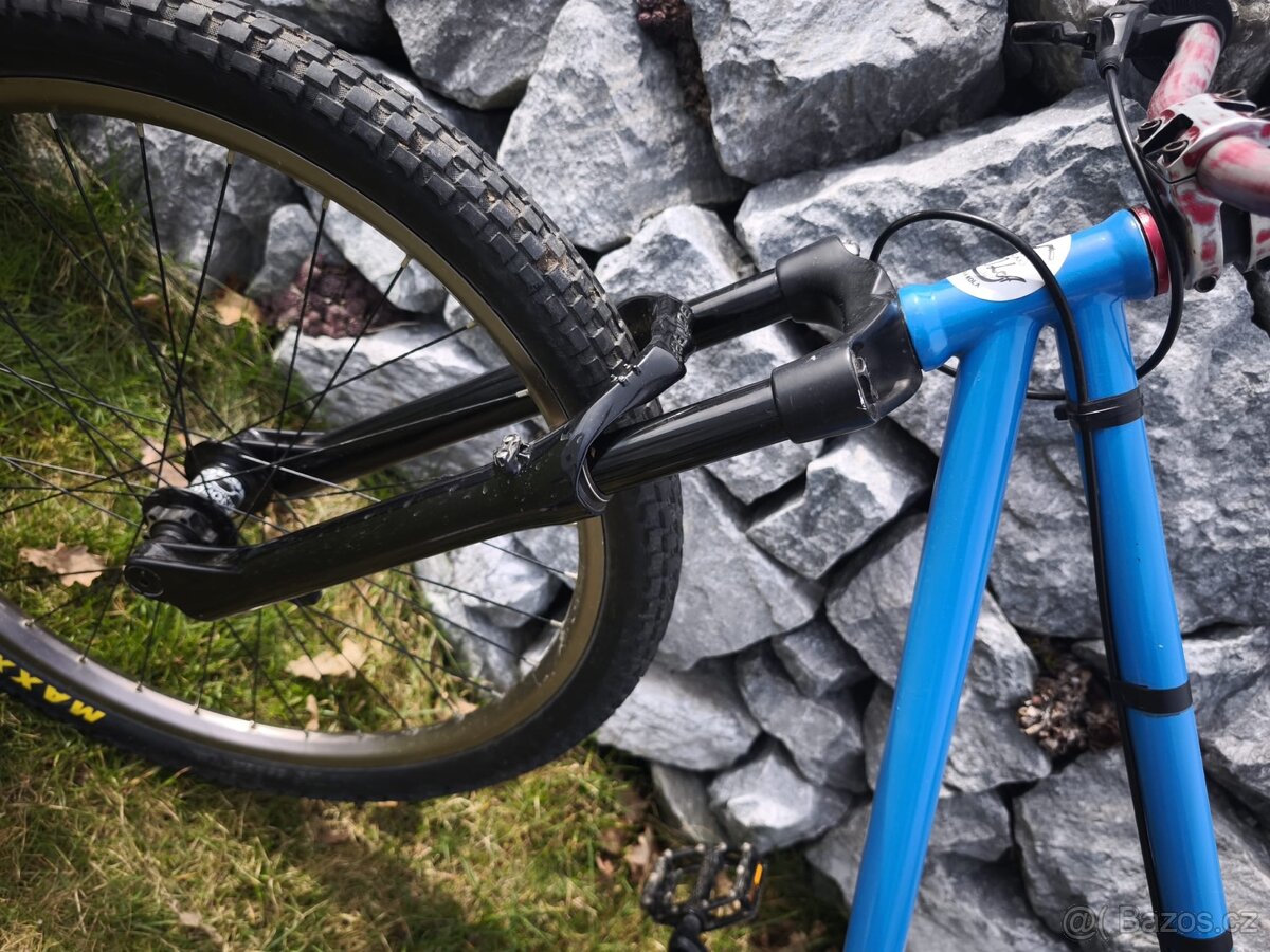 BMX / MTB kolo na pumptrack - 8