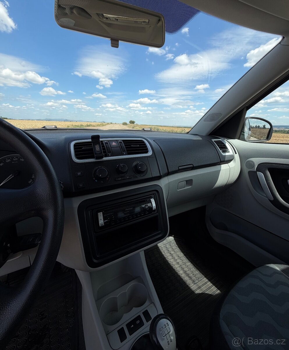 Škoda Roomster 1.2i - 8