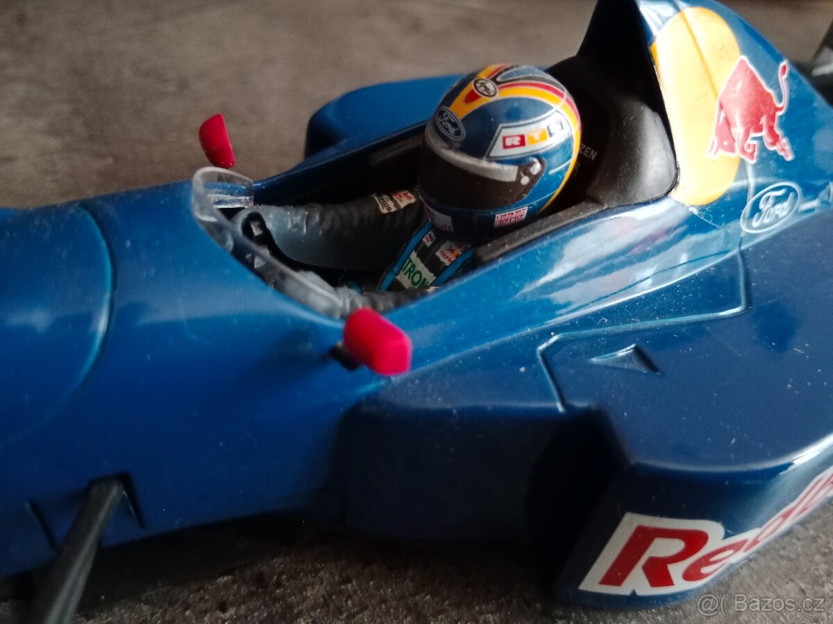 F1 Sauber C14 1:18 - 8