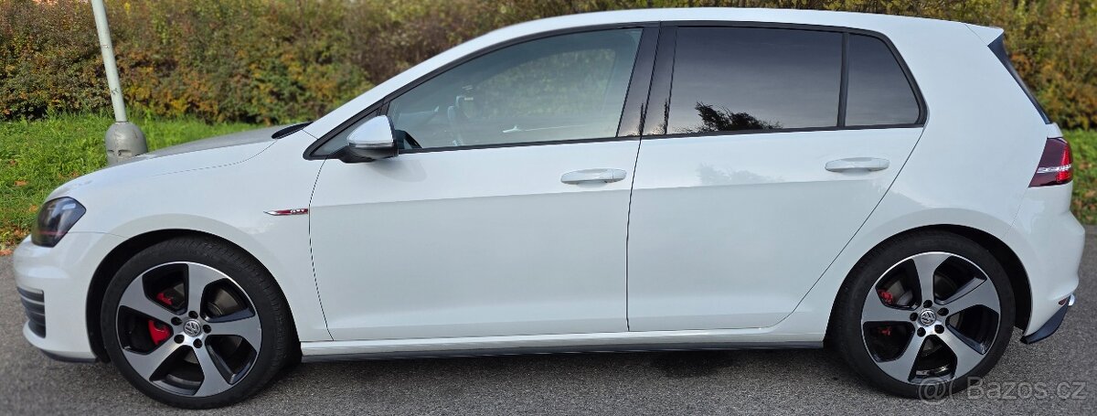 Volkswagen Golf 7 GTI 2.0 TSI 162 kW - 8