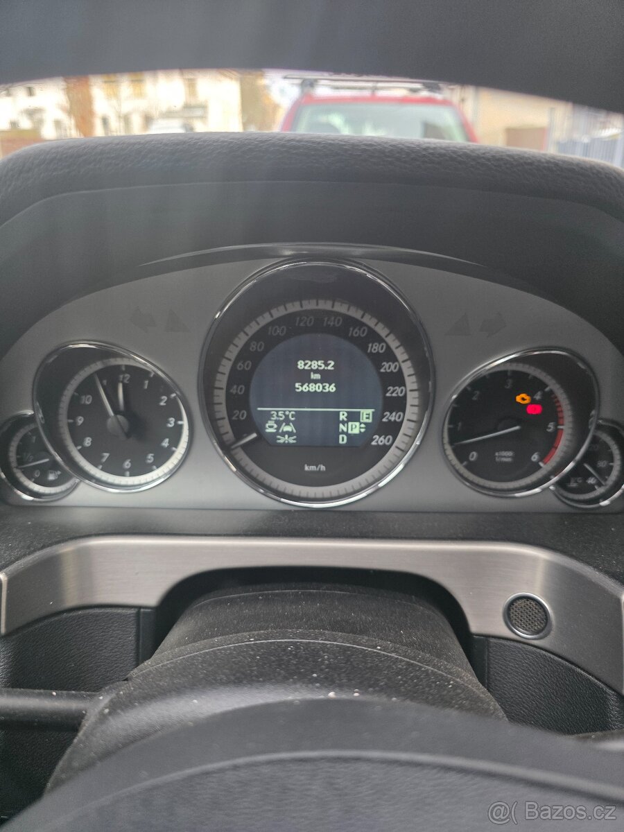 Prodám Mercedes Benz E 350 4 matik - 8