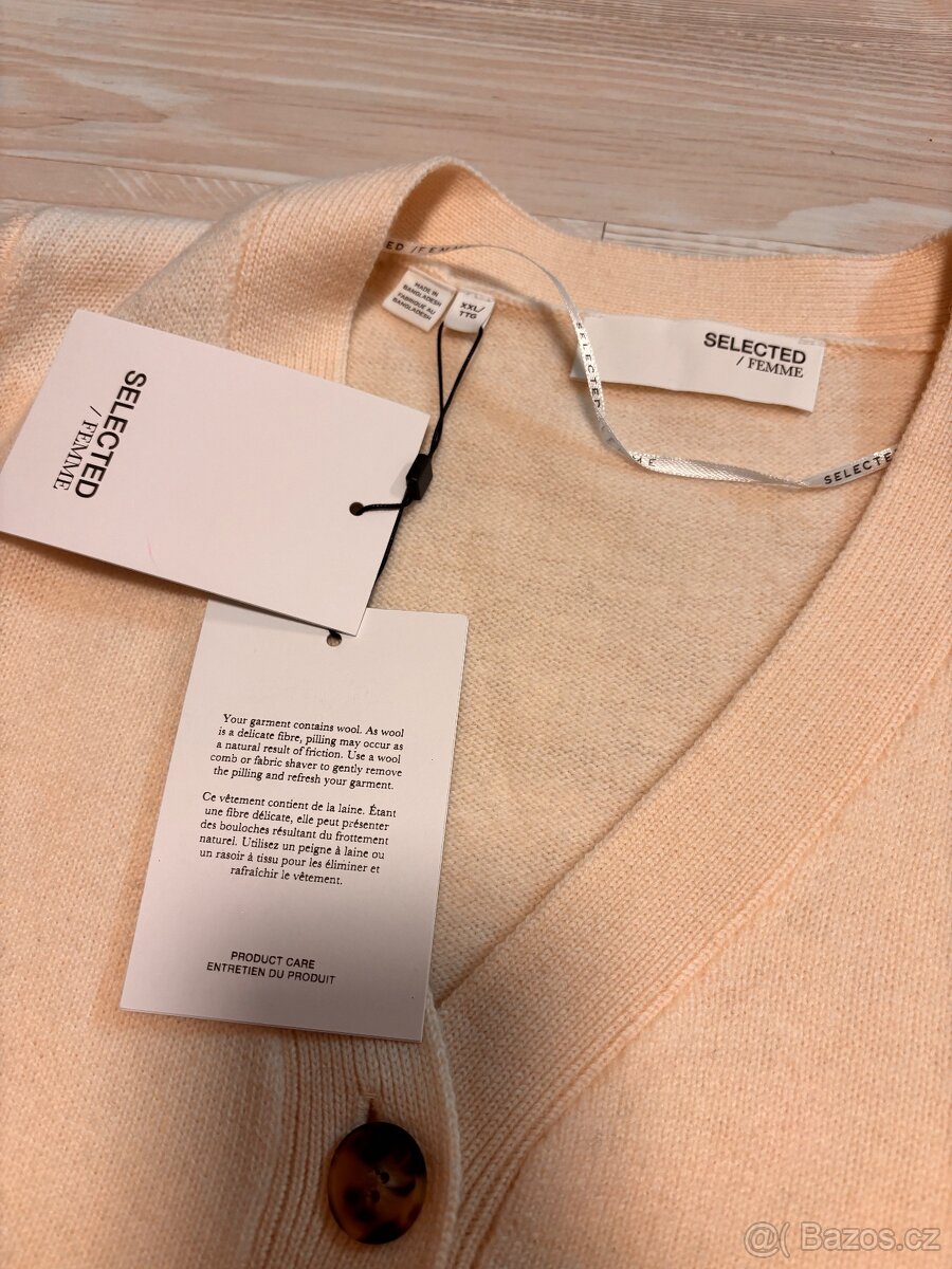 Selected famme NOVY - 8