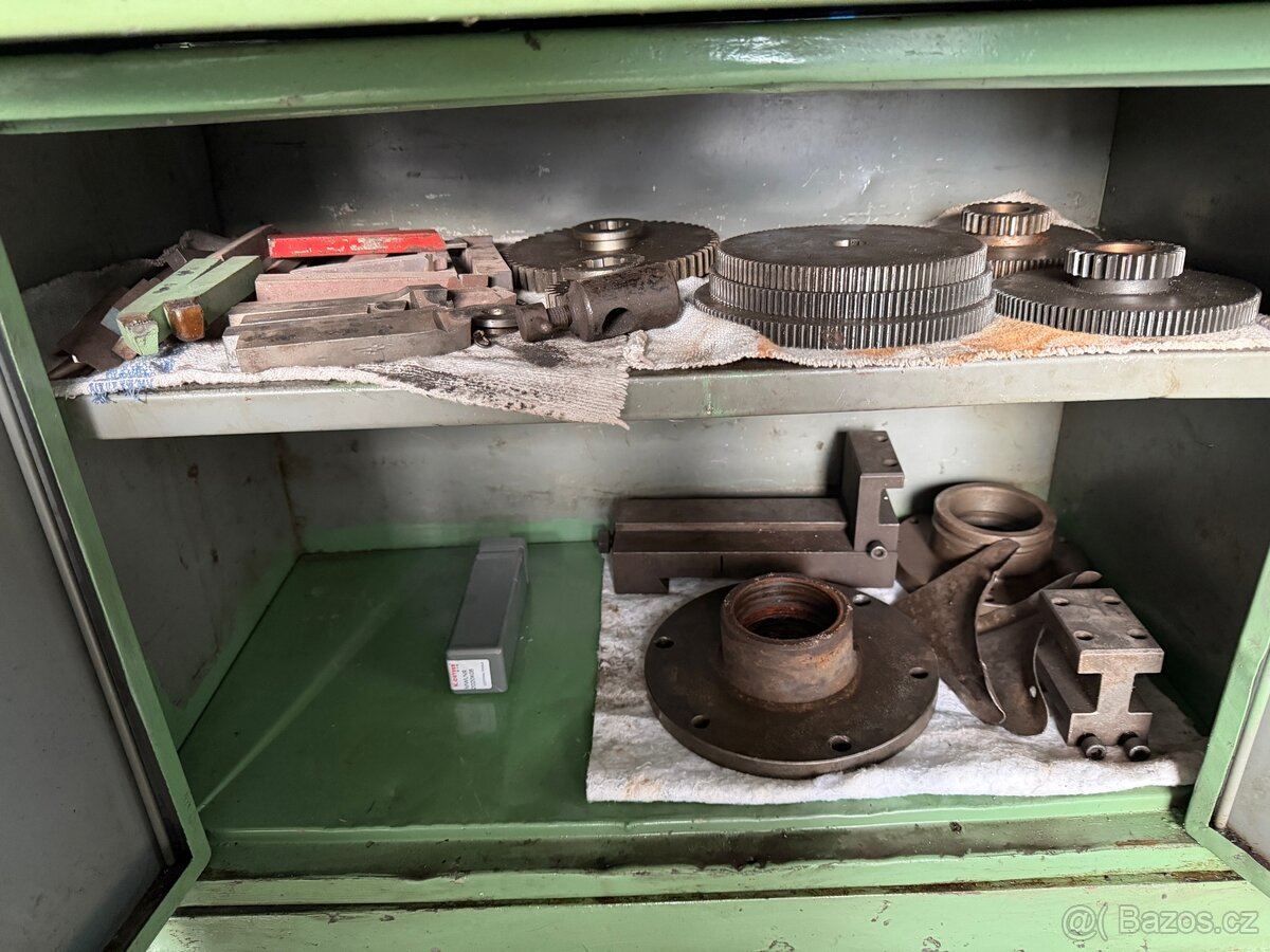 Soustruh TOS S28 - 8