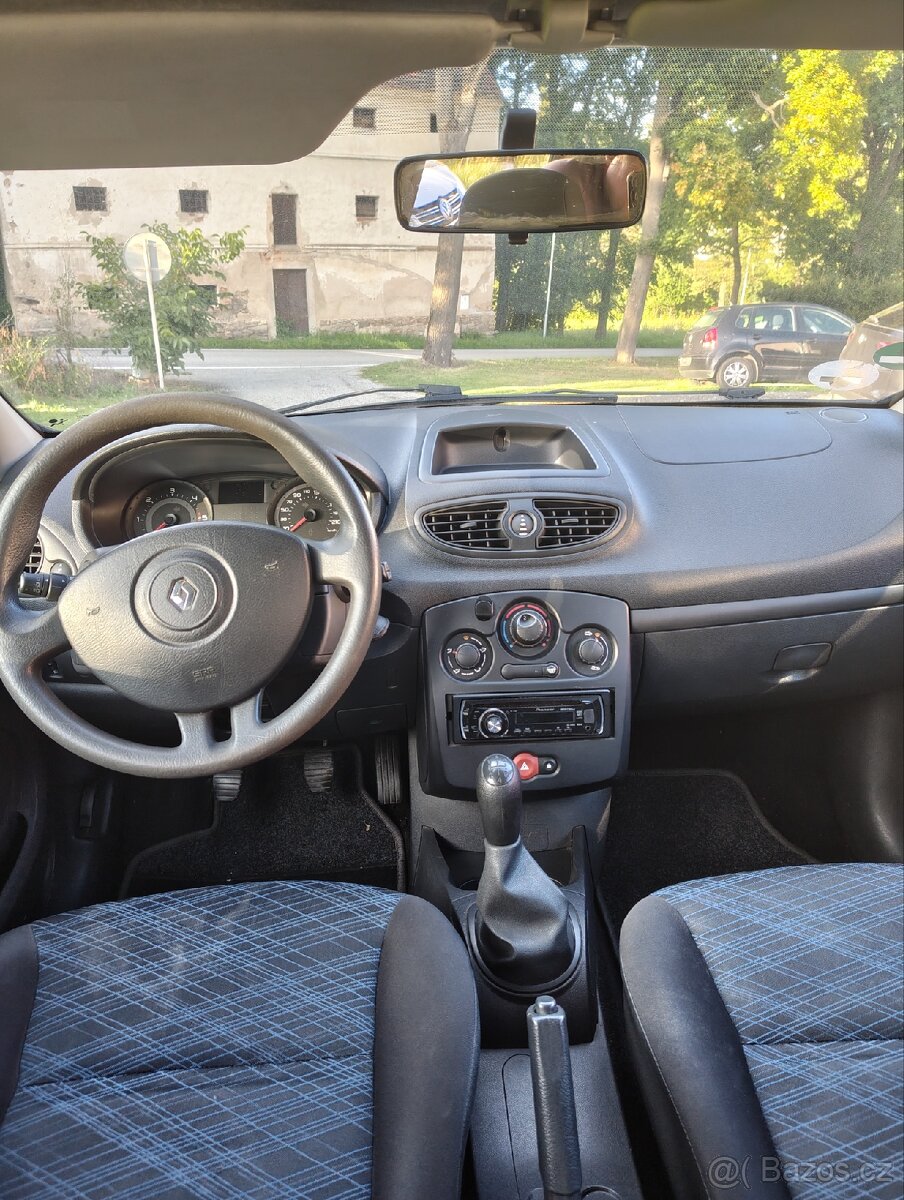 Renault Clio 1.5 Dci - 8