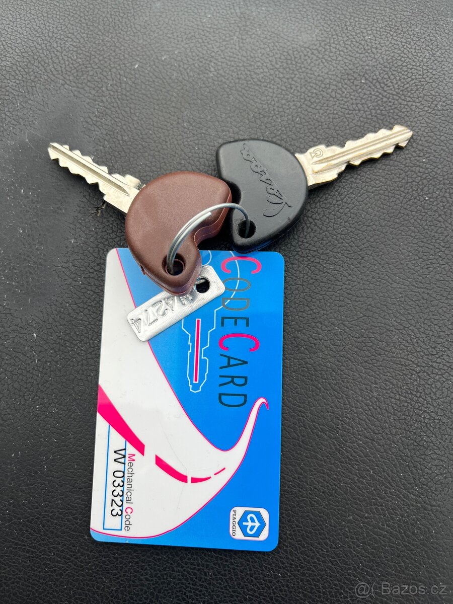 Vespa GTS Super 300 - 8