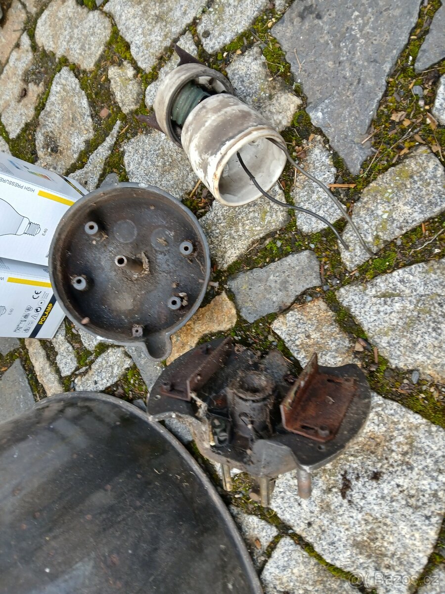 Stará nádražní lampa - 8