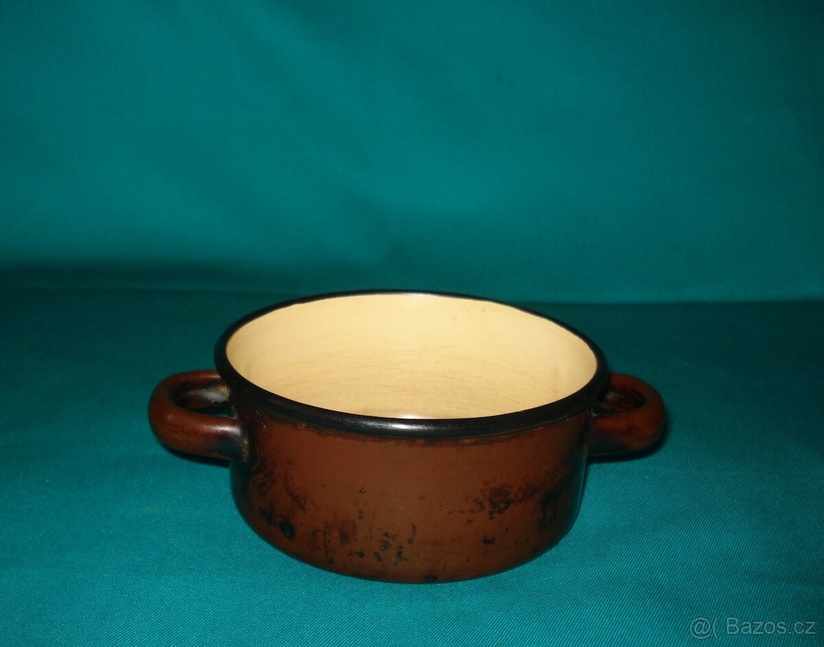Smaltované nádobí - 8