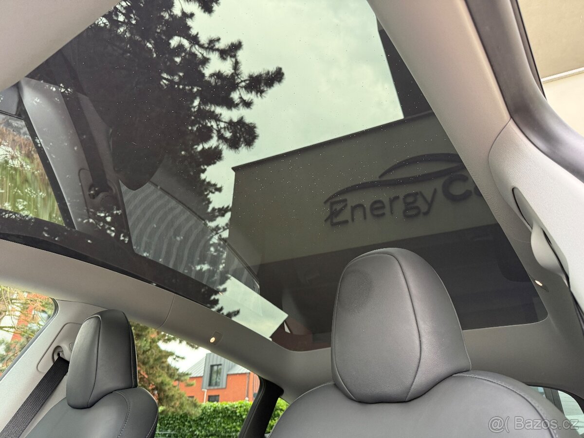 Tesla Model Y, Long Range AWD Tažné - 8