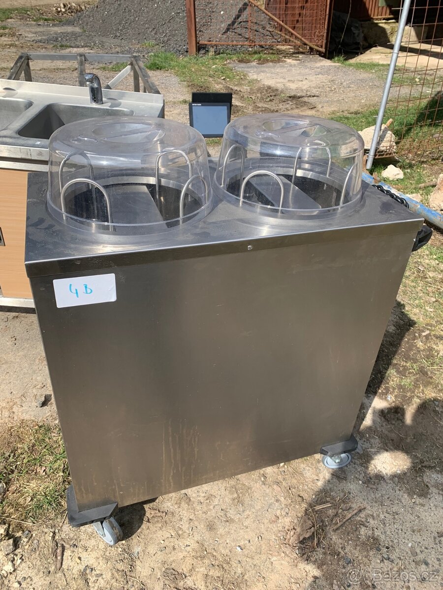 Vyhřívací vozík na talíře - 8