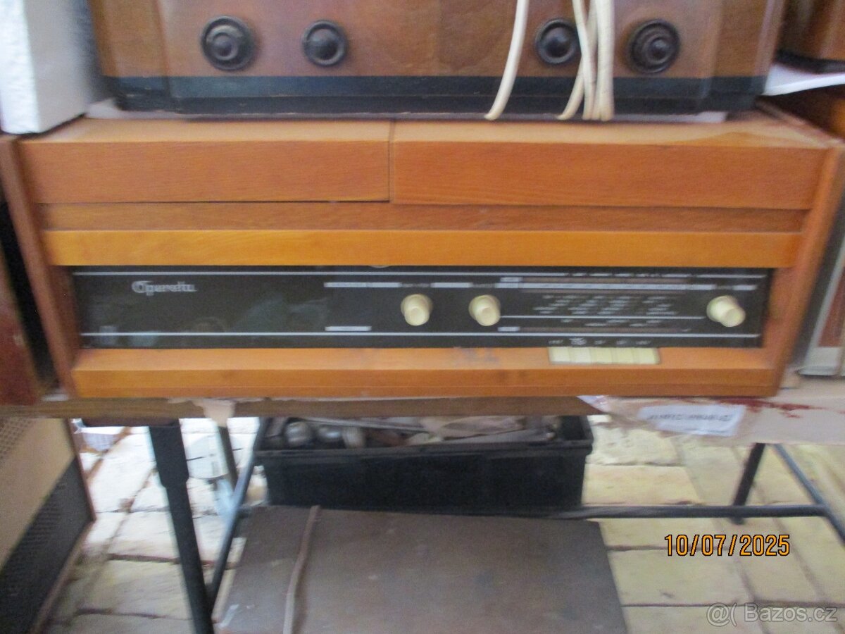Stará rádia dle vlastního výběru a různé radiodíly. - 8