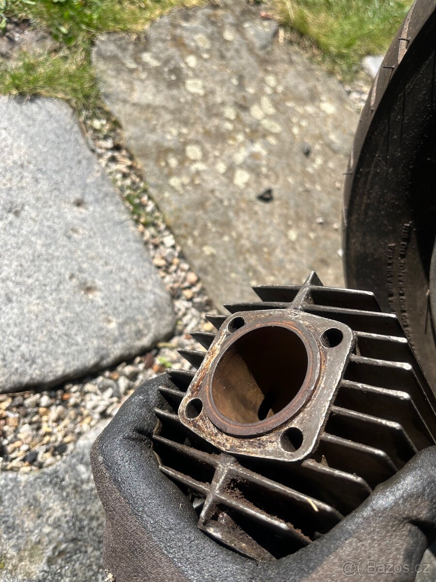 2x Hlava + válec na Jawettu 50/551 - 8