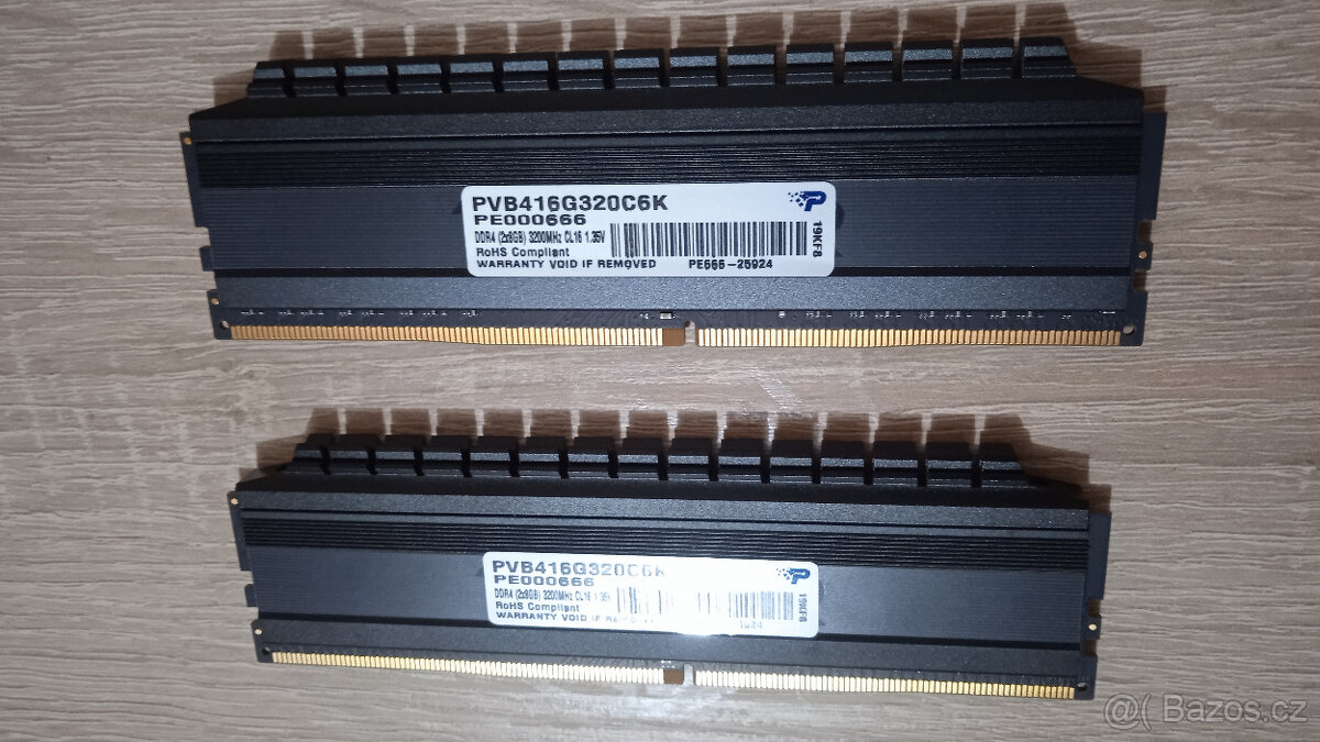 Patriot Viper Blackout 16GB (2×8GB) DDR4 3200MHz CL16 - 8