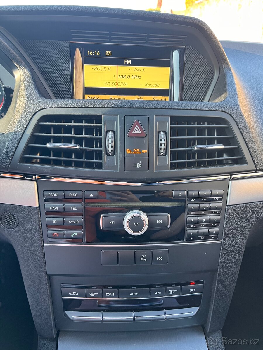 Mercedes-Benz E Coupé 220 CDI 2012 - 8