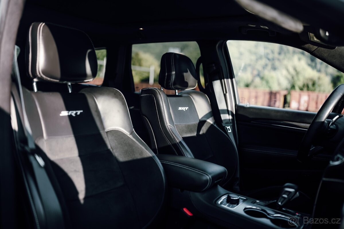 JEEP GRAND CHEROKEE SRT 6.4 V8 - 8