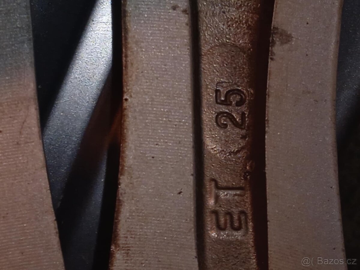 ALU disk Ultimátem R16 + pneu Kormorán - 8