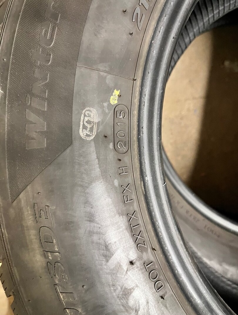 2ks. 215/70 R16 100H zimní pneu - 8