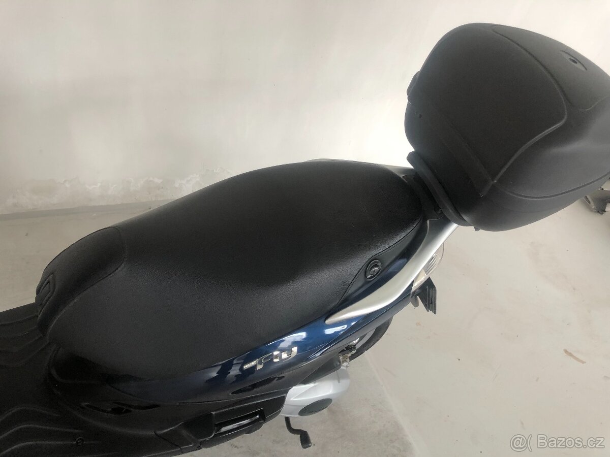 Piaggio Fly 125 - 8