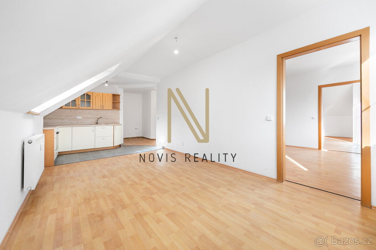 Pronájem, byt 3+kk, 100 m², Klatovy, ul. Komenského - 8