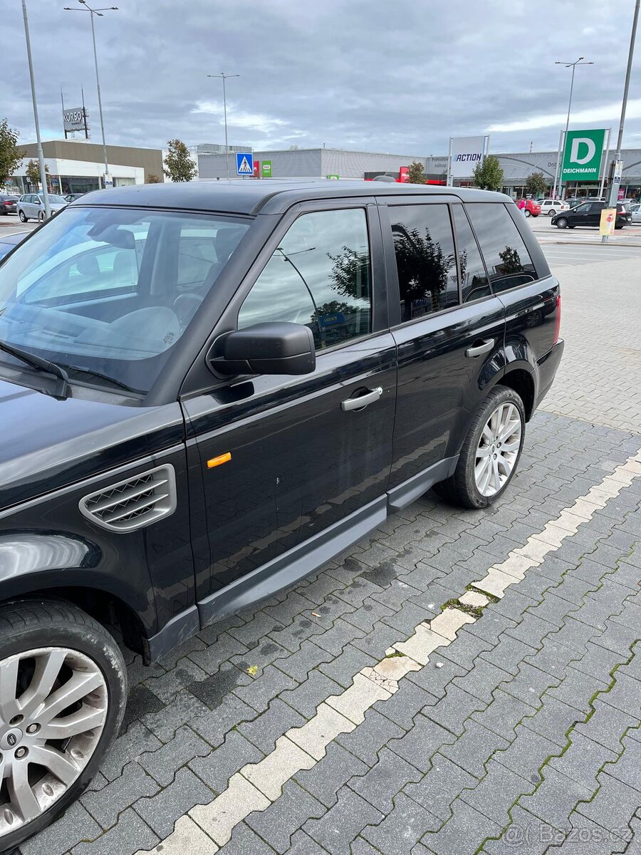LAND ROVER RANGE ROVER TDV6 HSE Sport rezervovano - 8