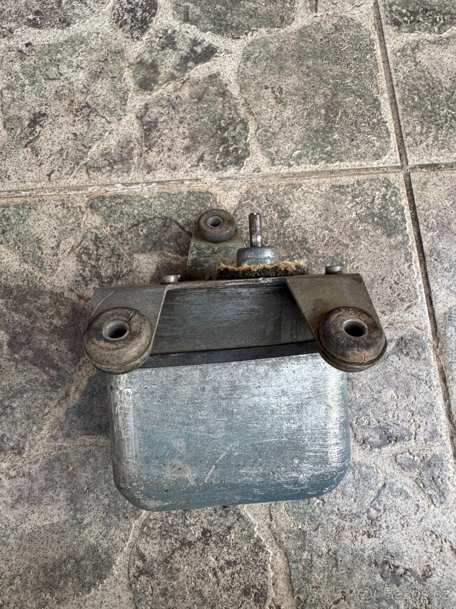 díly na automobil Wartburg - 8