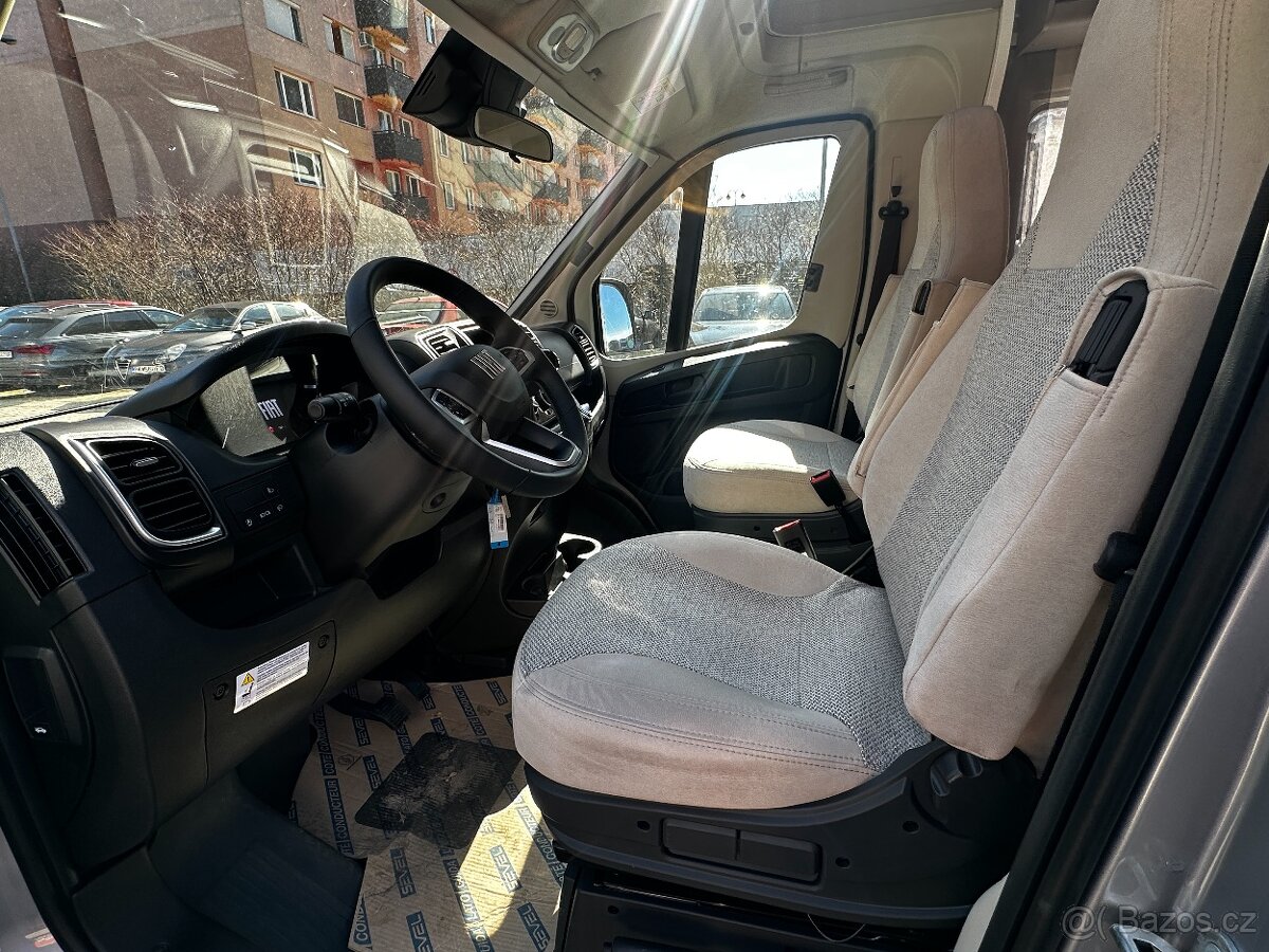 Obytný vůz Carado T448 Automat Novy 2025 - 8