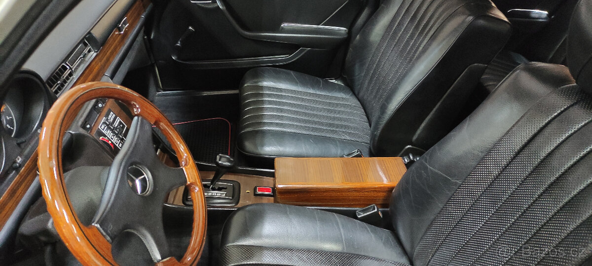 Mercedes-Benz 116 280 CE - 8