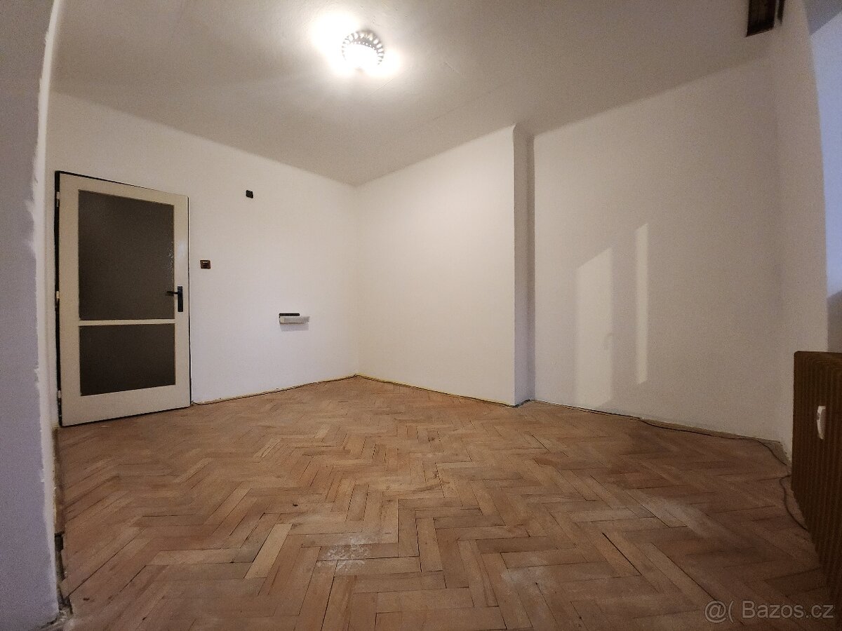 Prodej bytu 3+1 89 m², Palackého třída, Chrudim - 8