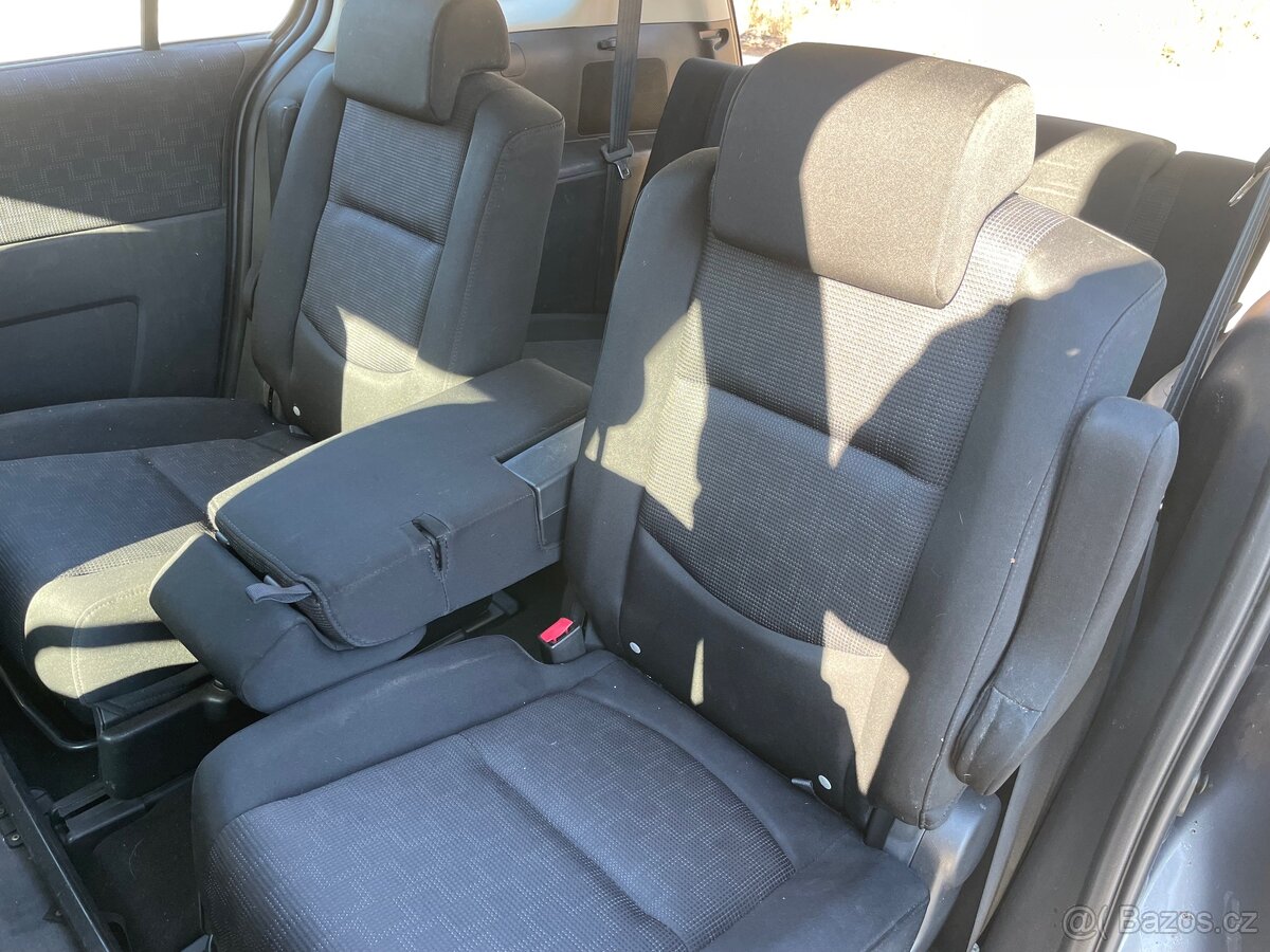 Mazda 5 1.8i 85kW 7 míst nová STK - 8