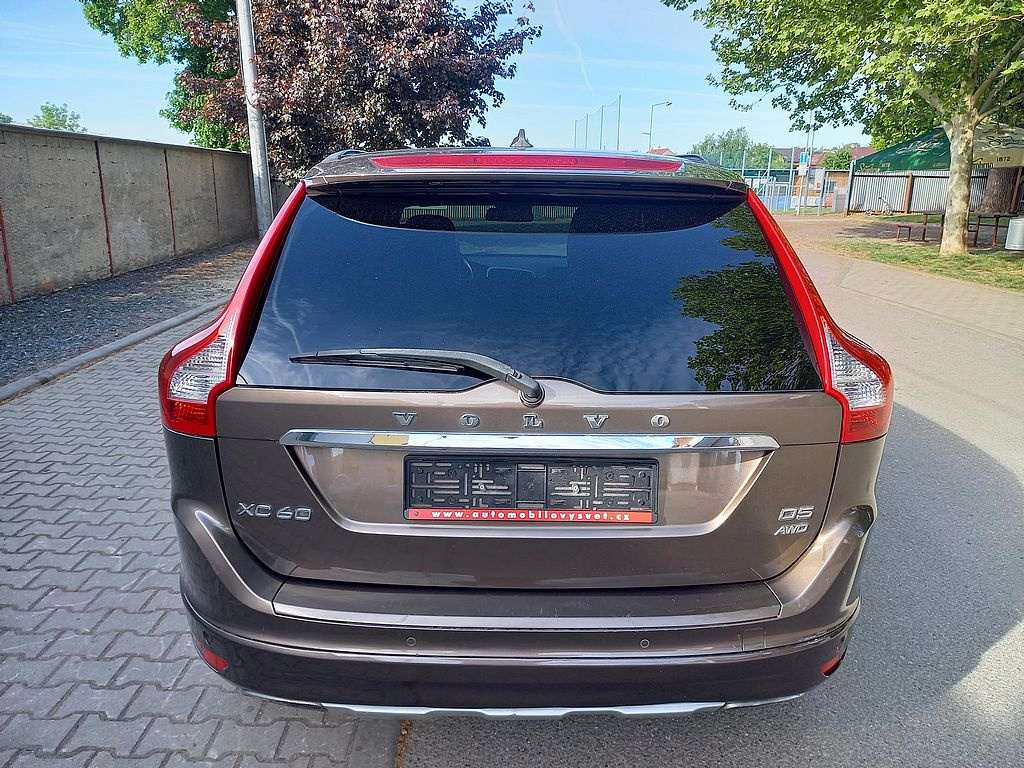 Volvo XC60, 2.4D5 120k 4x4+klima+Manual+ROZVODY - 8